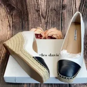 Charles David White Leather Pump 5