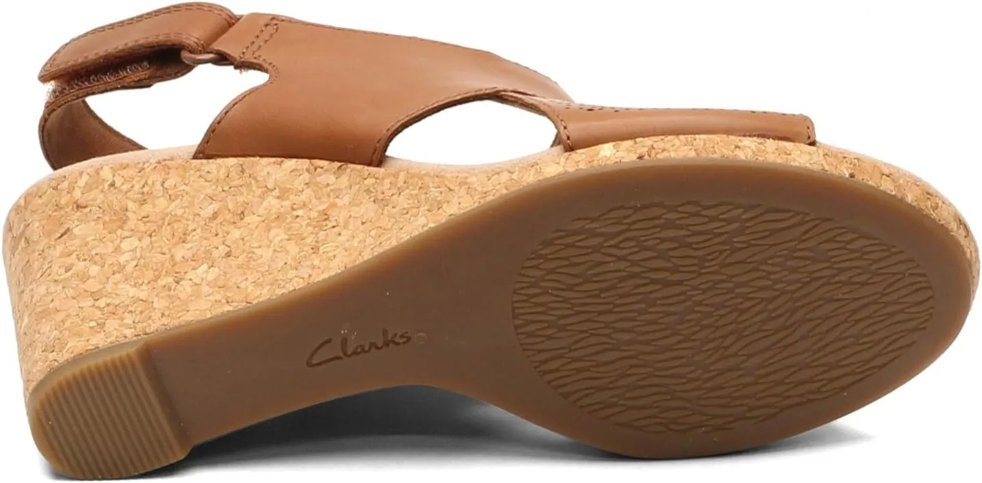 Clarks Women's Annadel Bari Platform