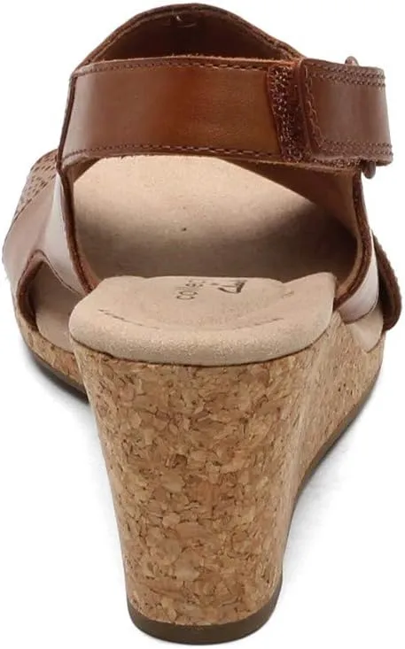 Clarks Women's Annadel Bari Platform