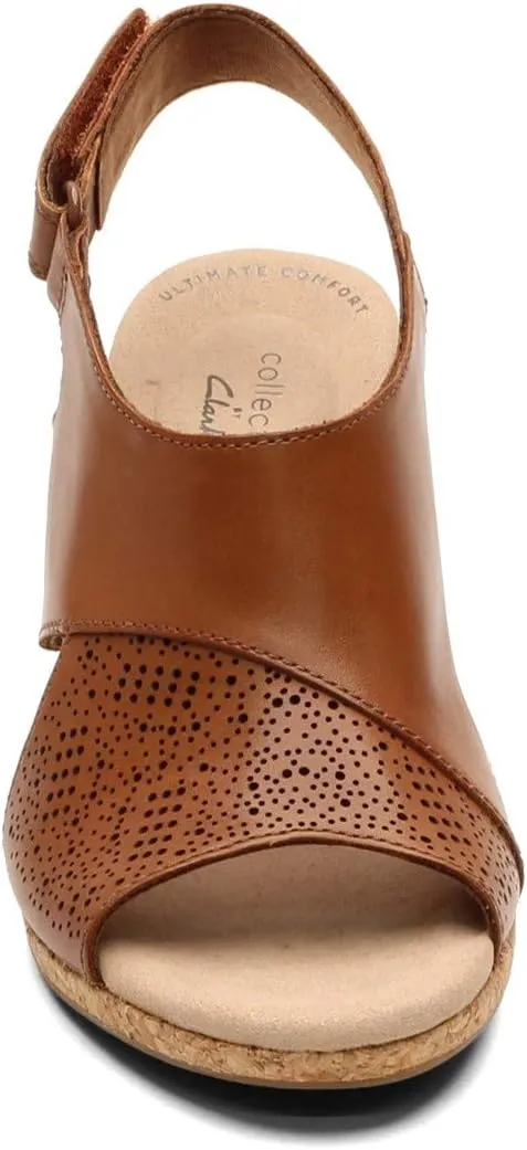 Clarks Women's Annadel Bari Platform