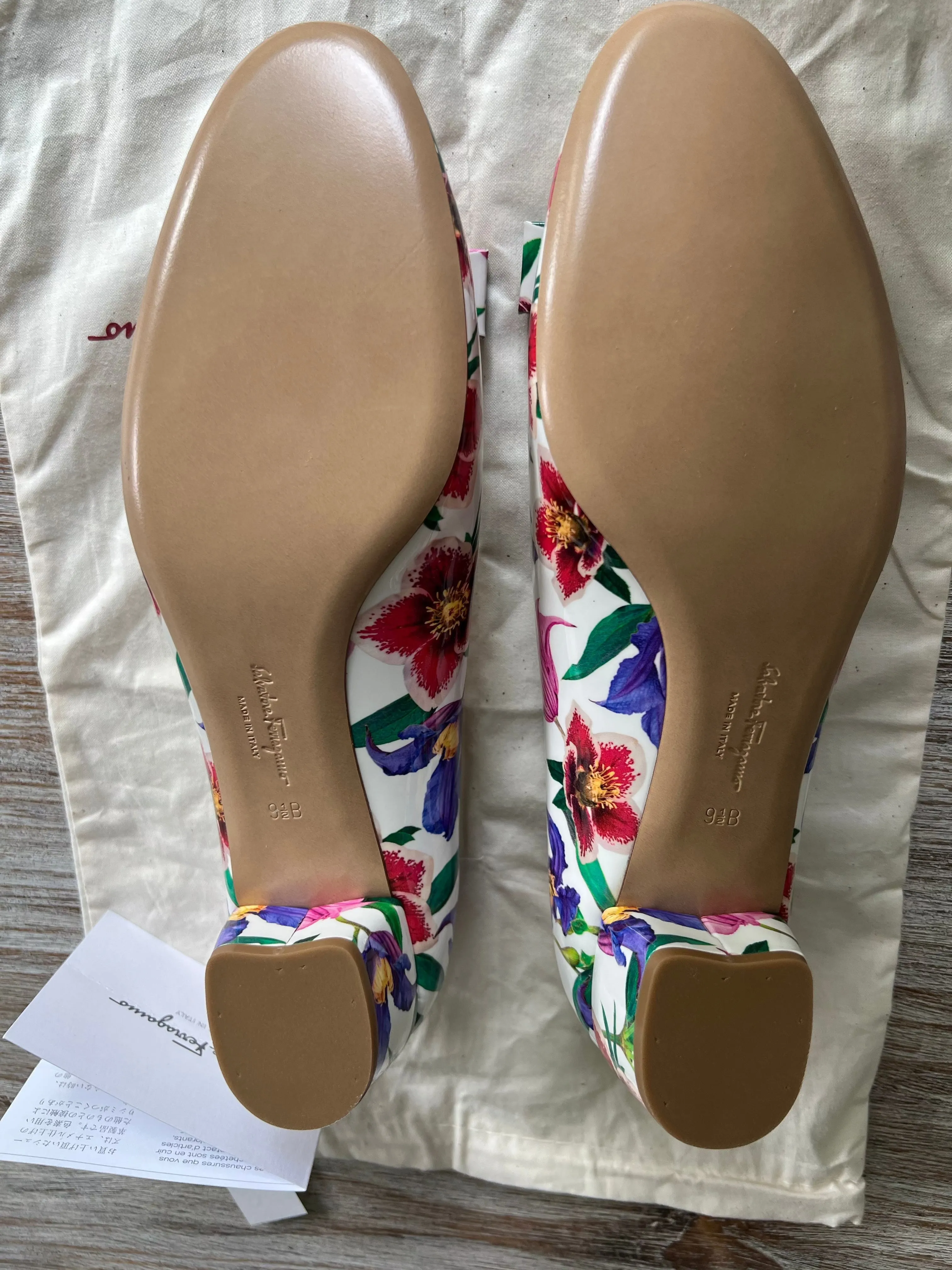 Floral Ferragamo Patent Leather Bow Low Heel Ballerina Shoes, 9.5B