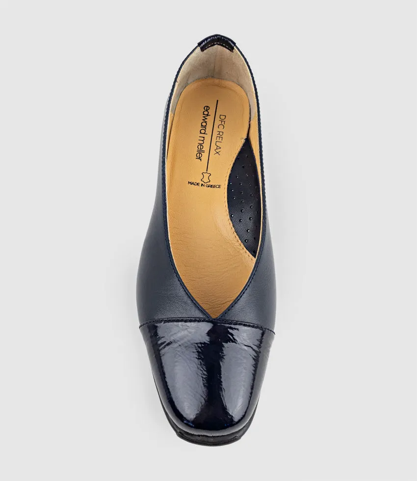FRANKLY Cap Toe Comfort Ballet in Navy