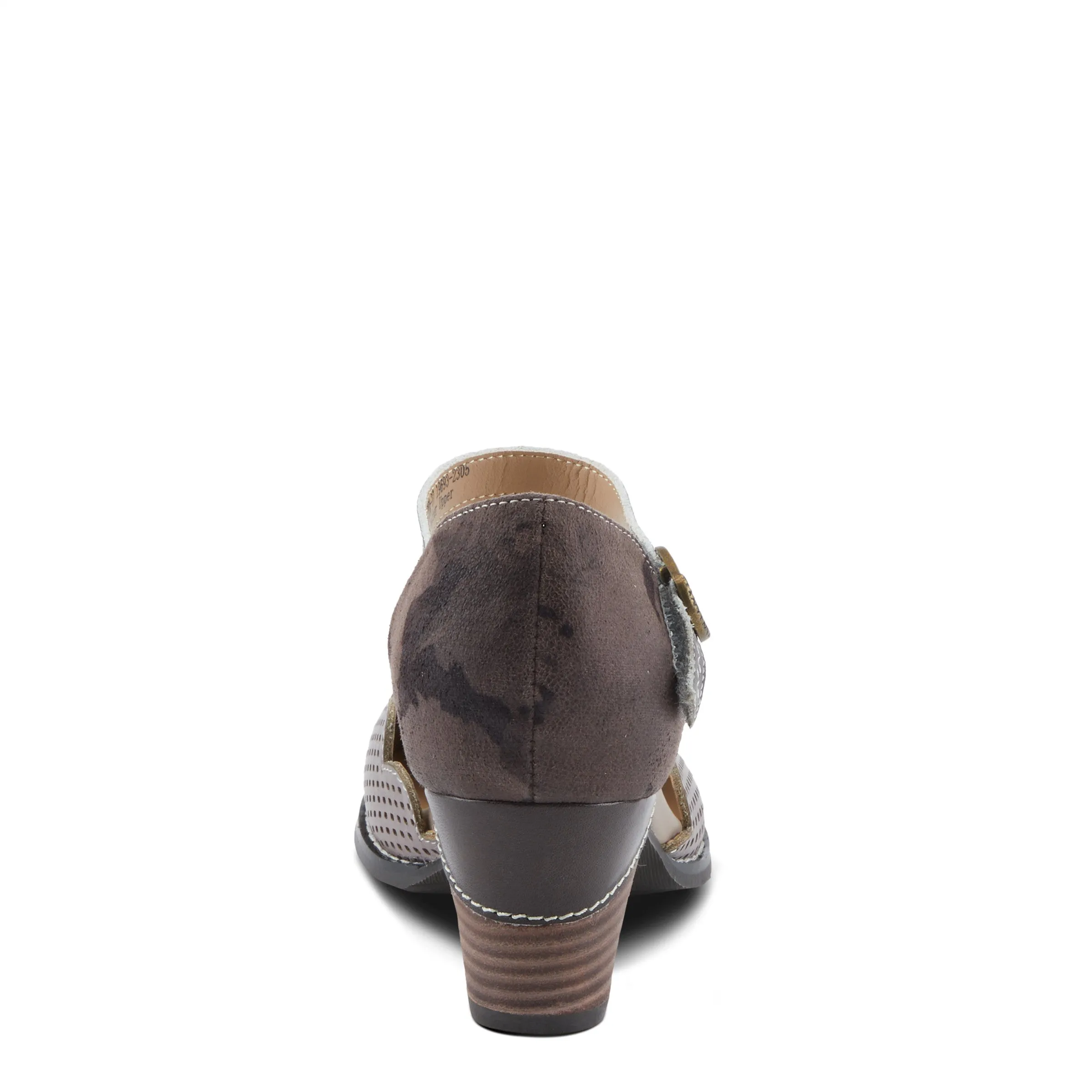 L'Artiste Parchelle Closed Toe Leather Shoe