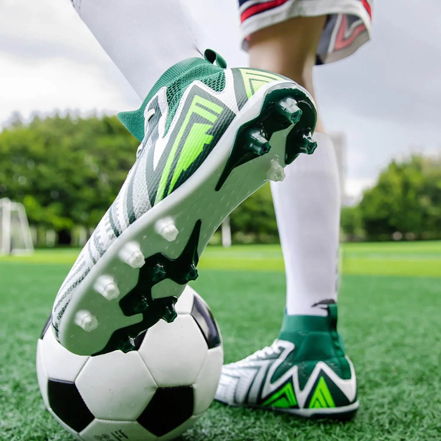 MEBAMY Men's Soccer Shoes Cleats Professional High-Top Breathable Athletic Football Boots Outdoor/Indoor Professional Futsal Football Training Sneakers