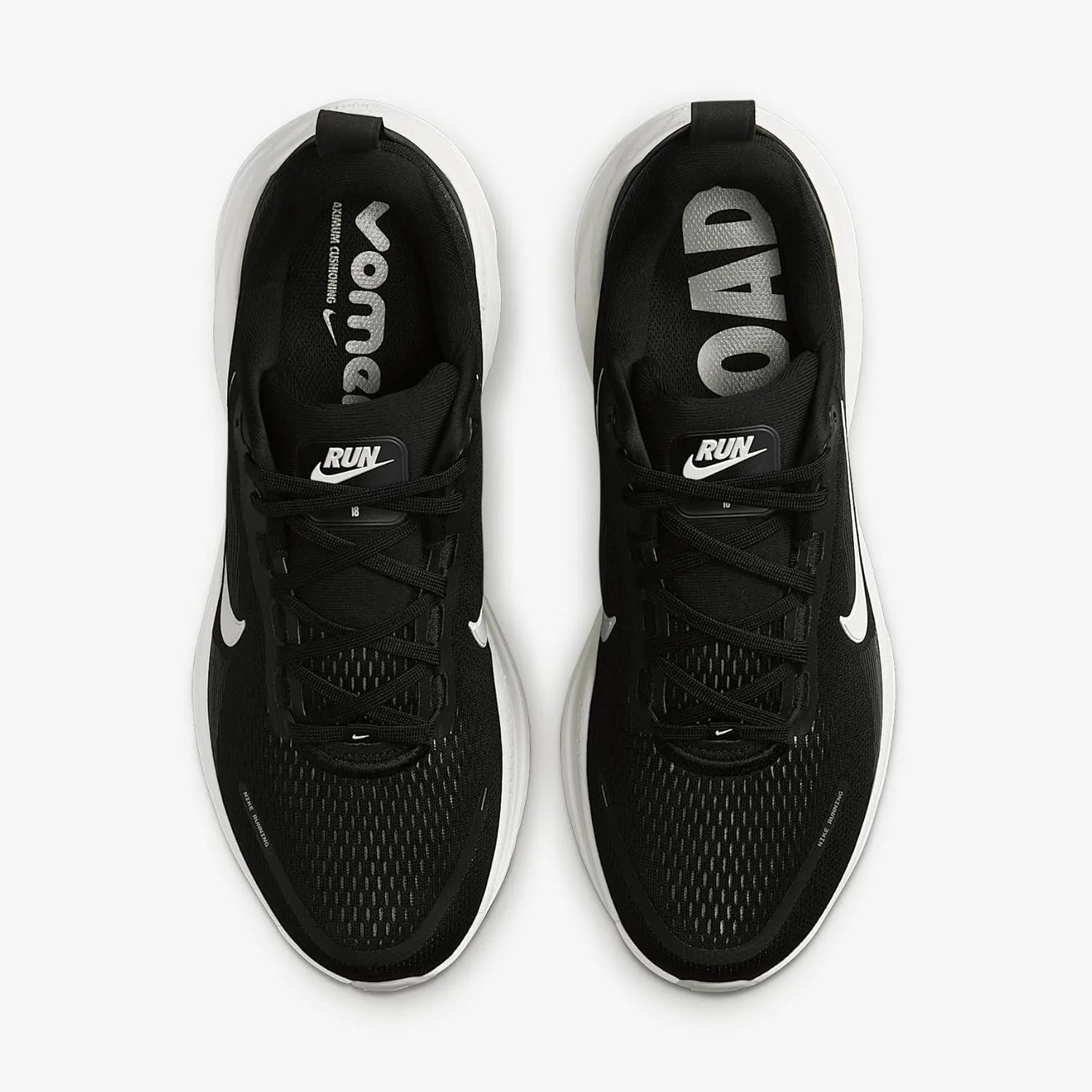 Nike Men's Vomero 18 Sneaker