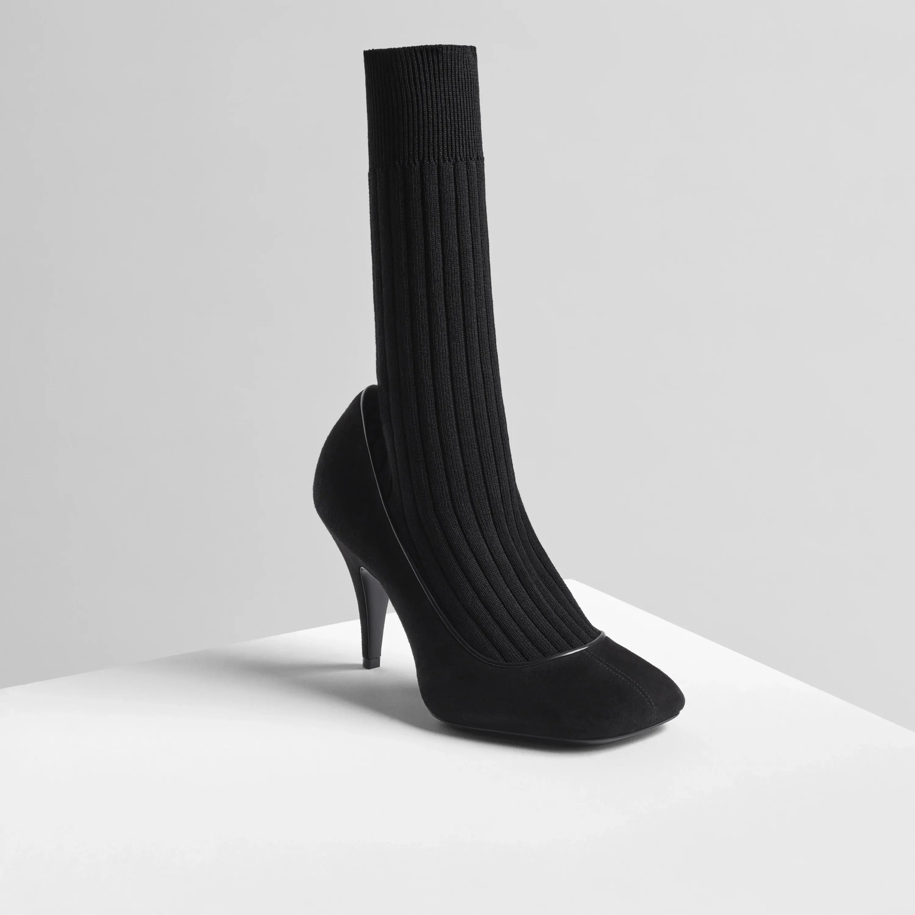 SOFT SOCK PUMP | black suede