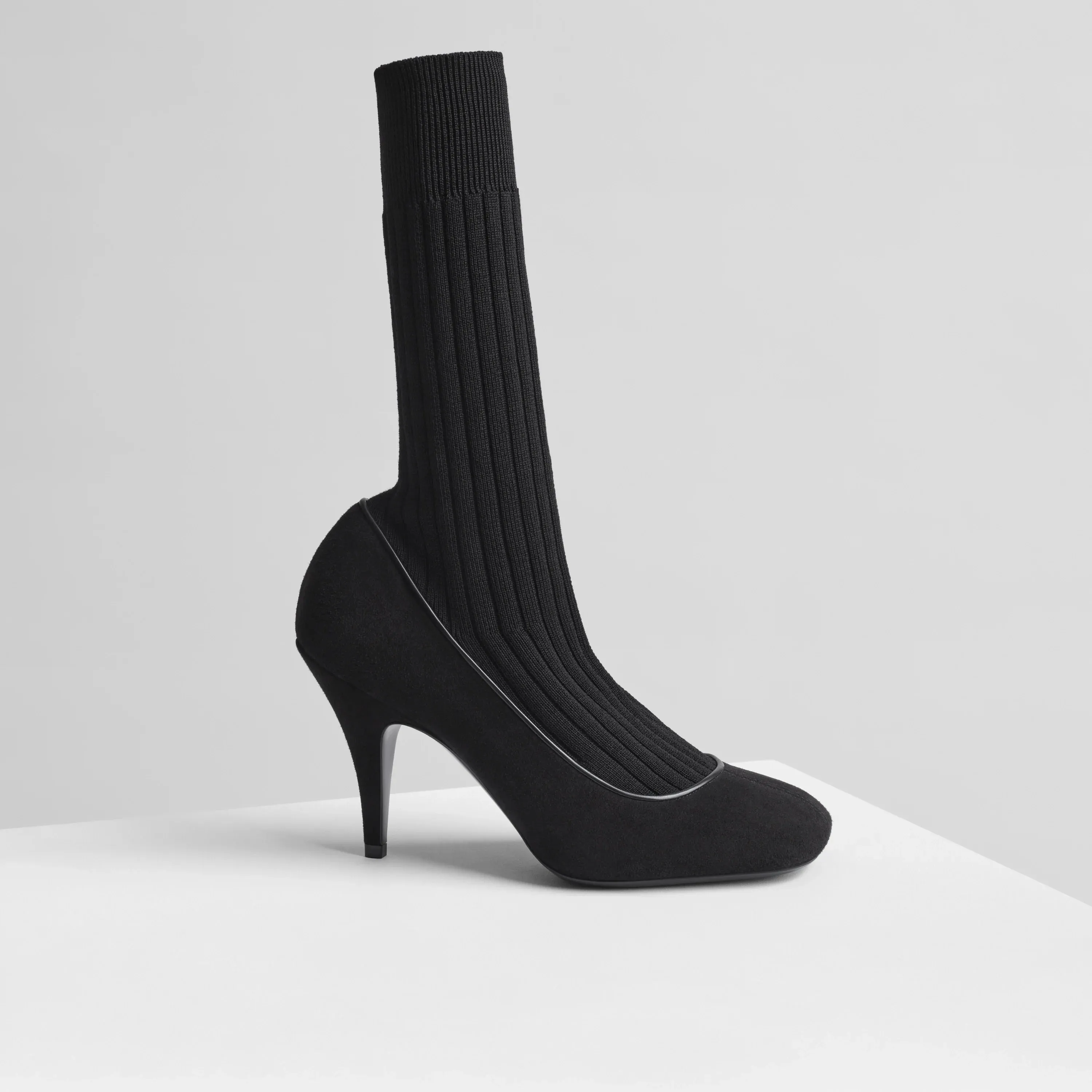 SOFT SOCK PUMP | black suede