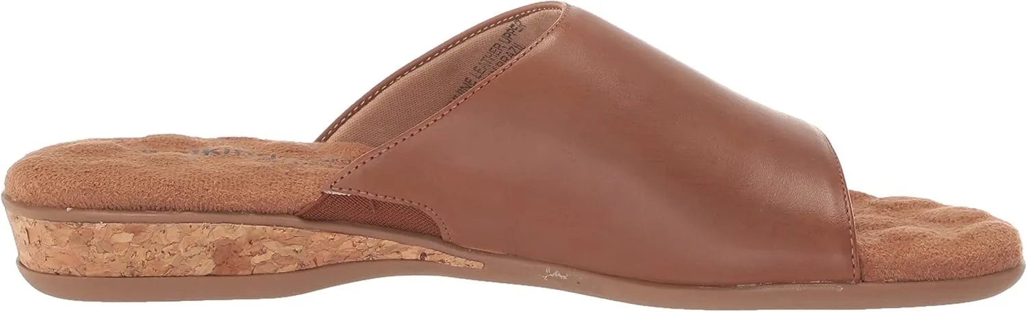 SoftWalk Women's Camano Sandal