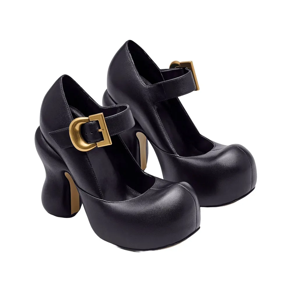 THE DOLL PUMP