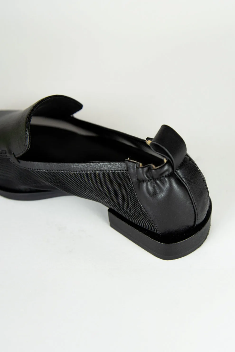 THE MESH LOAFER