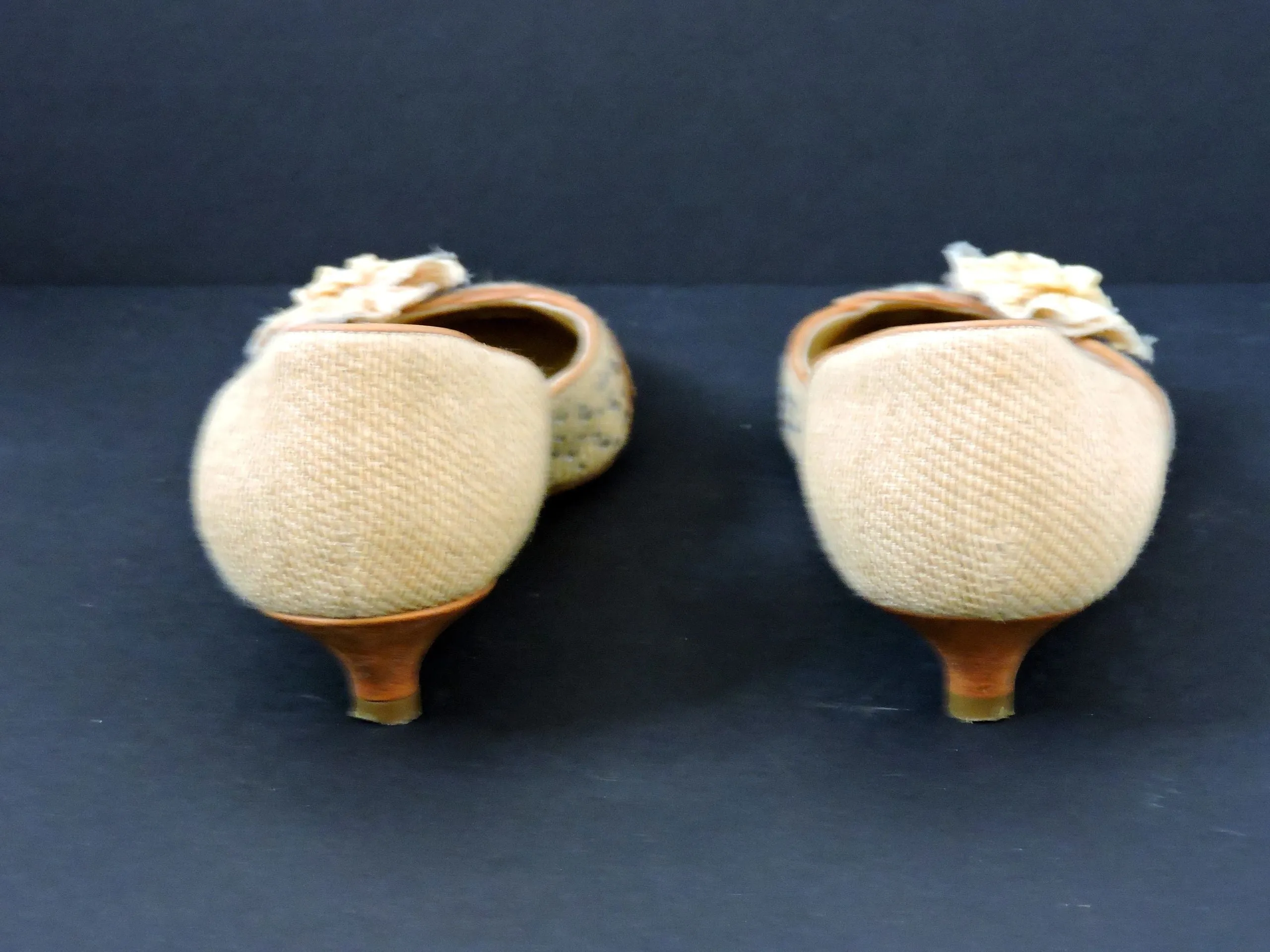 Valentino Pump Size 36 It (6 Us)