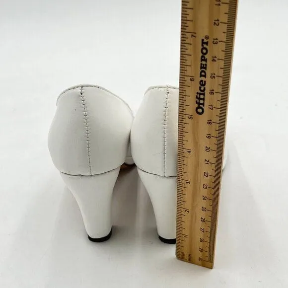 Women's Low Platform High Chunky Heeled Slip On Closed Round Toe Pump Elegant