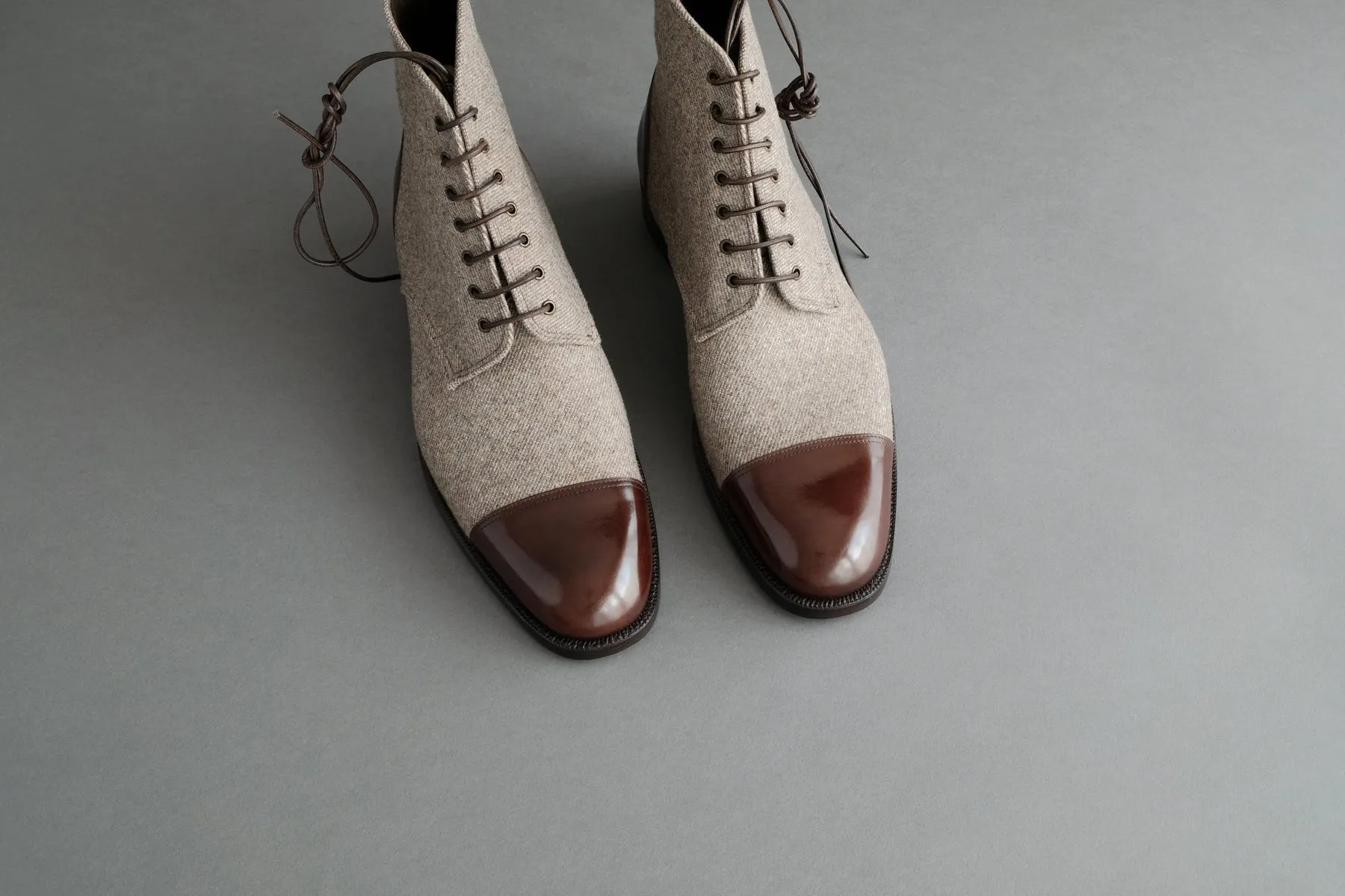 ZeroZeroOne.Akio Derby Boots from Bavarian Calf and Wool